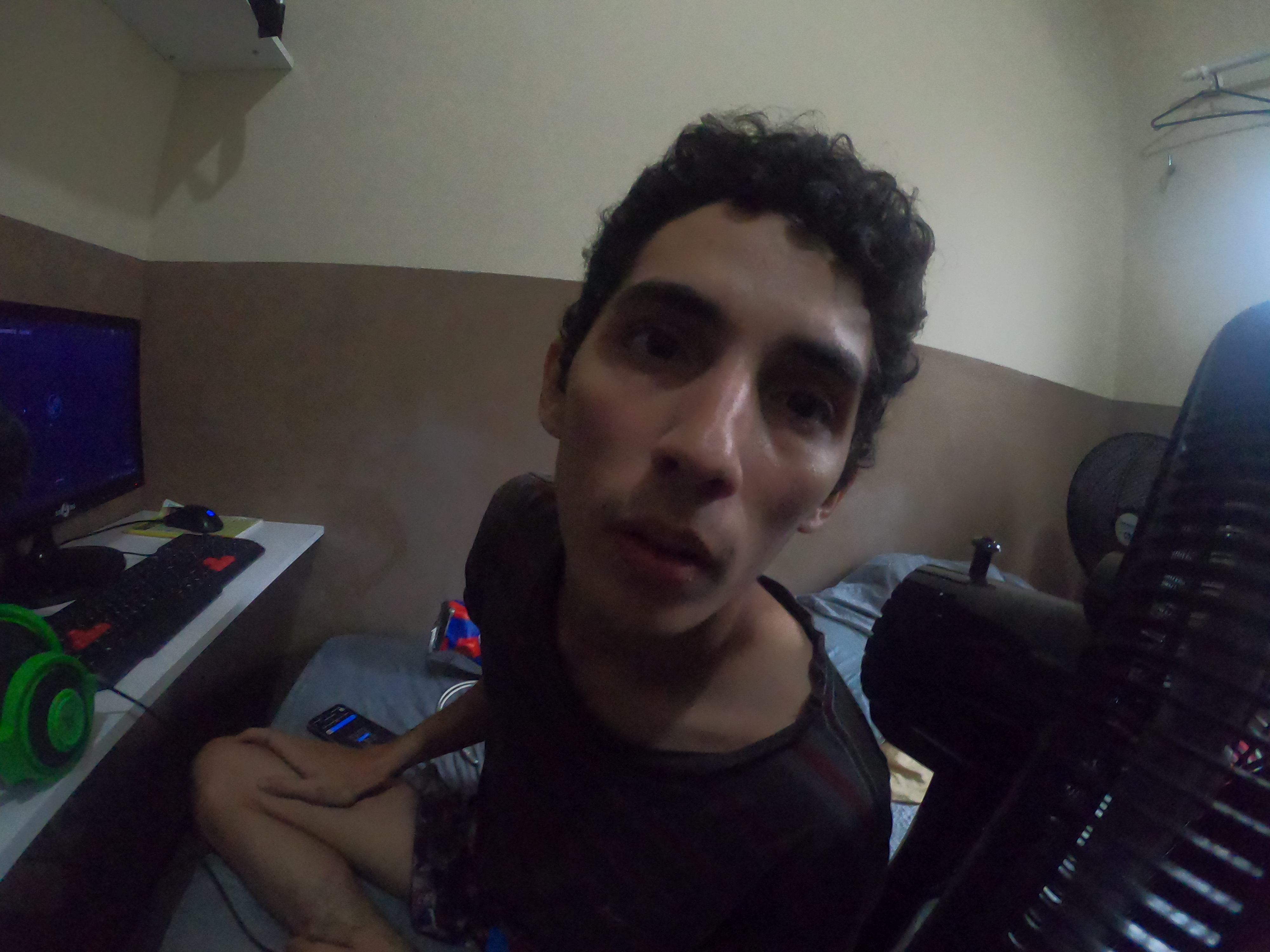 http://images.introcdc.com/GoPro/Casa/G0017886.JPG