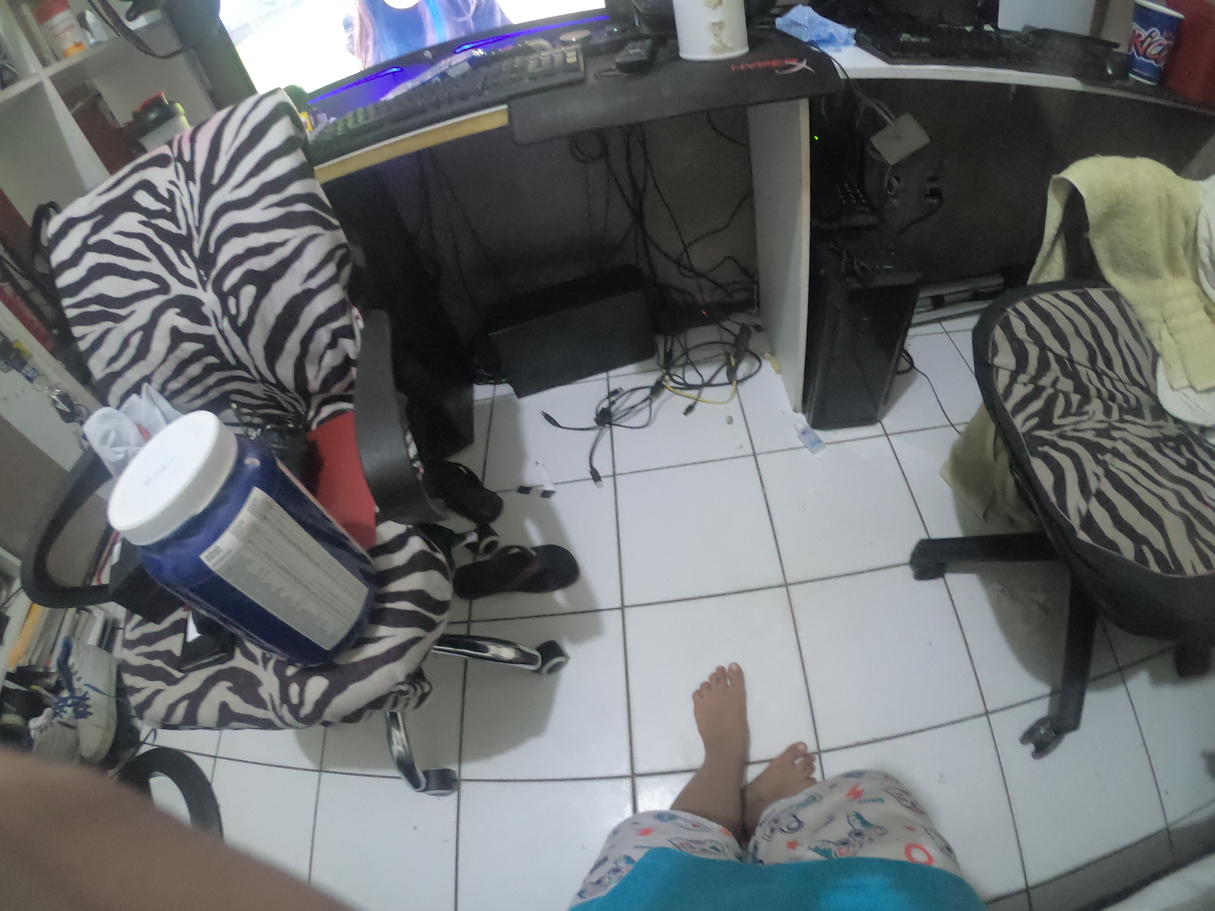 http://images.introcdc.com/GoPro/Casa/G0018060.JPG