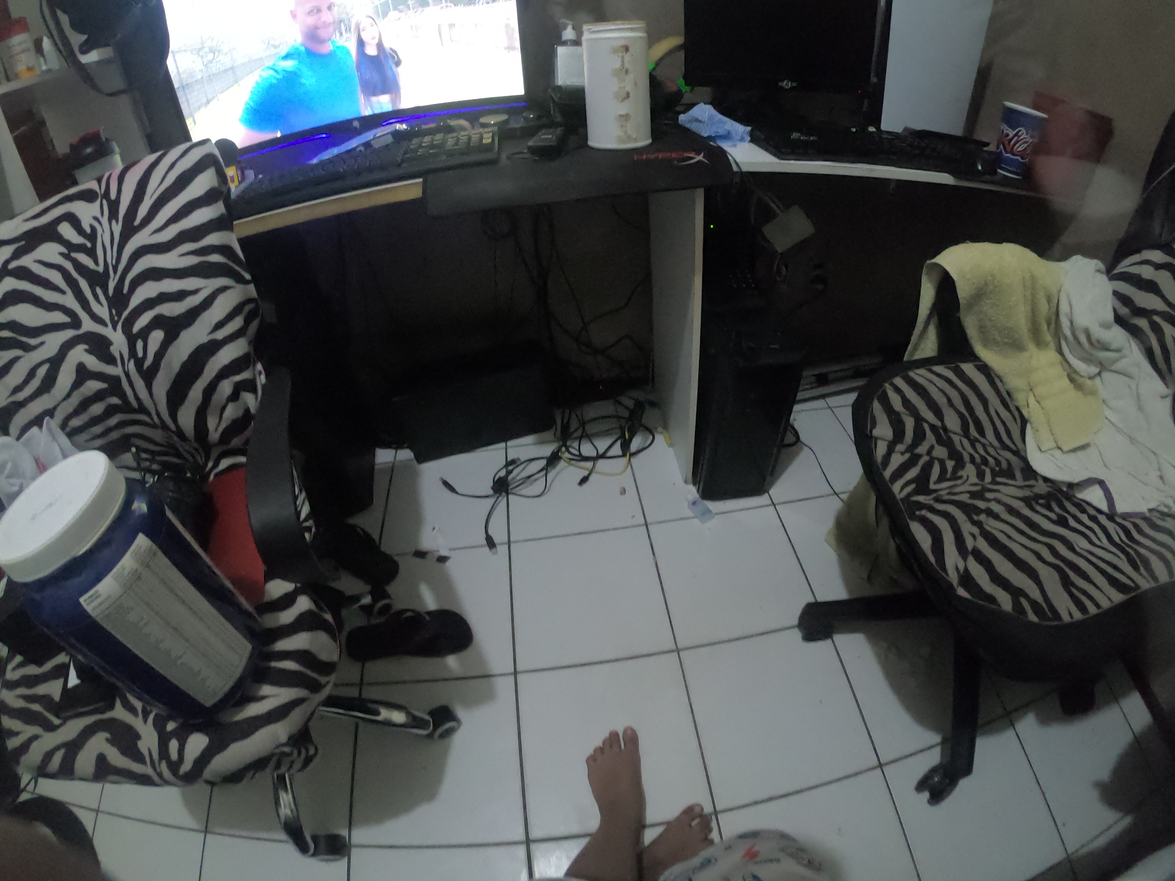 http://images.introcdc.com/GoPro/Casa/G0018062.JPG