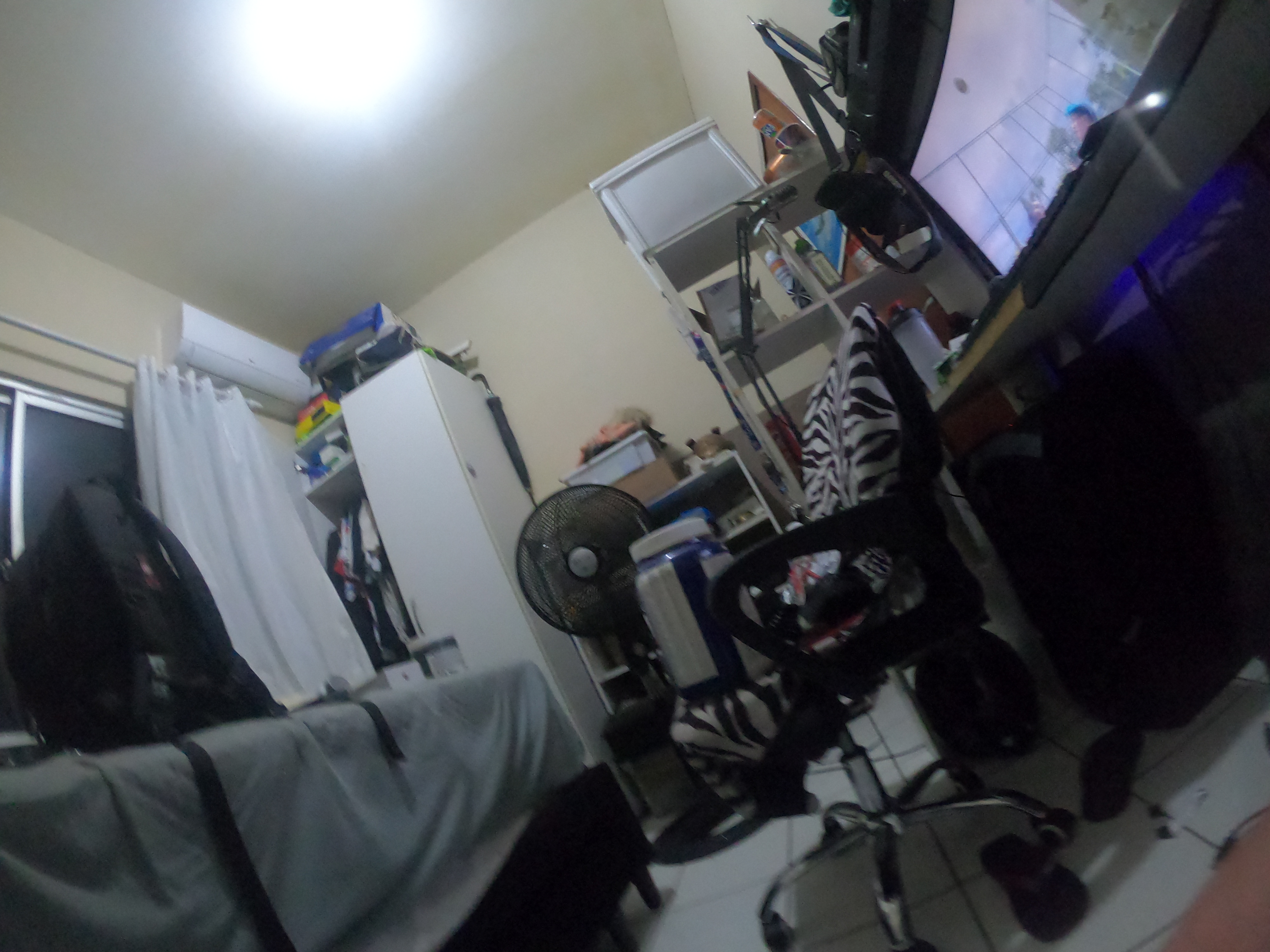 http://images.introcdc.com/GoPro/Casa/G0018125.JPG