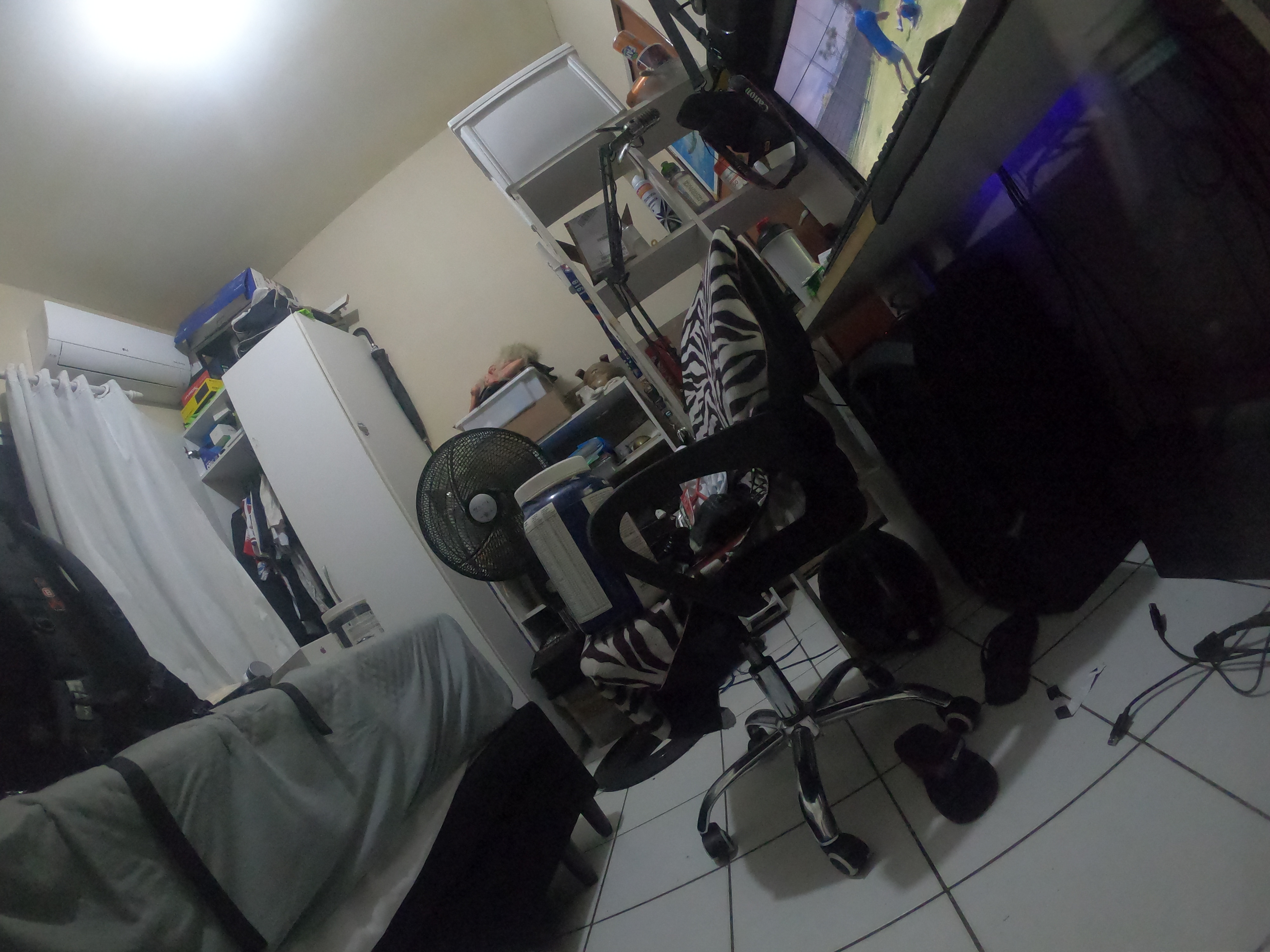 http://images.introcdc.com/GoPro/Casa/G0018129.JPG