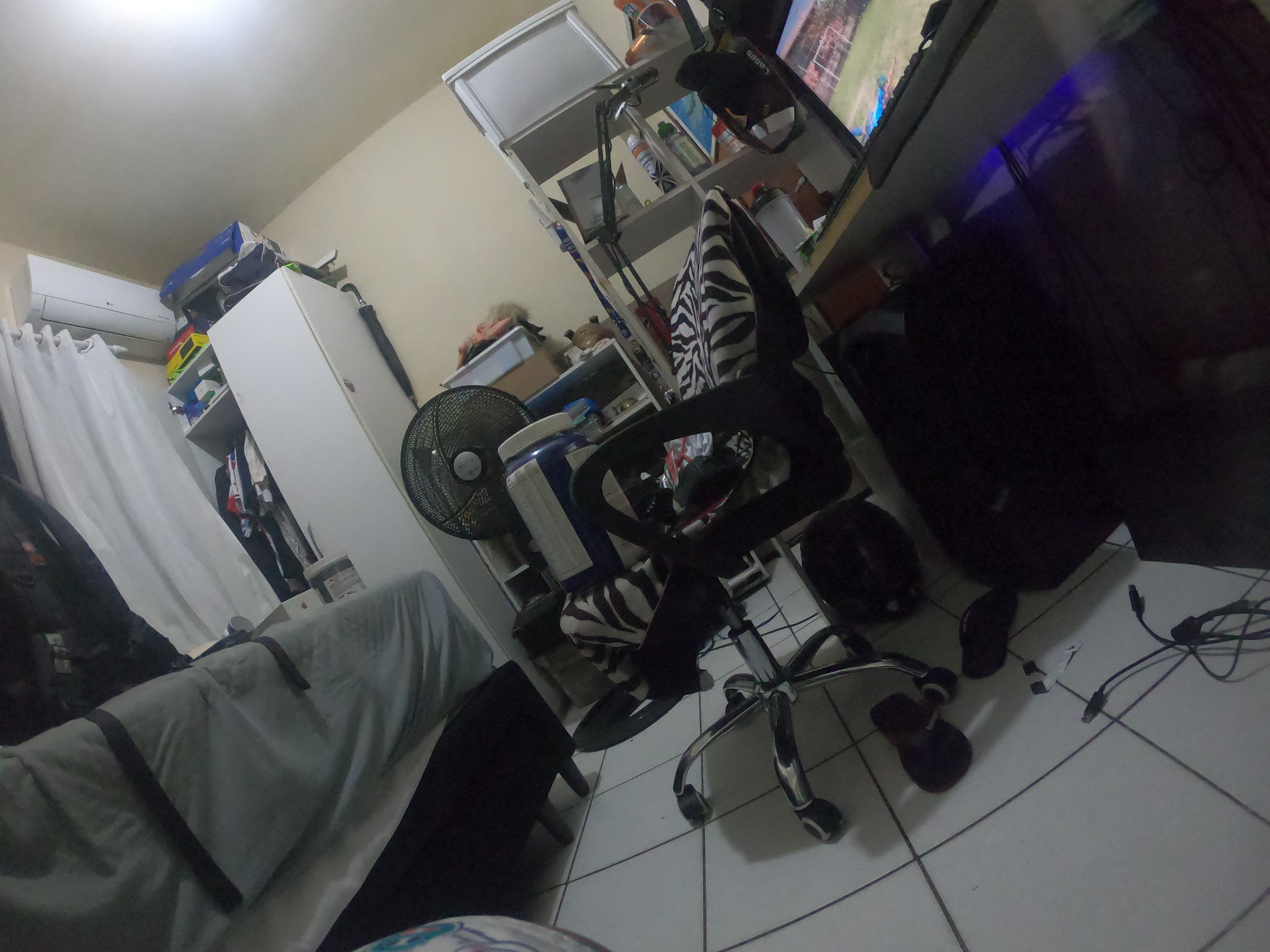 http://images.introcdc.com/GoPro/Casa/G0018148.JPG